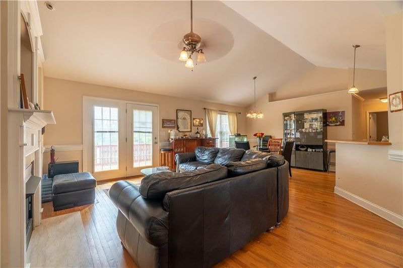 310 Tyndall Dr, Burlington, NC 27215
