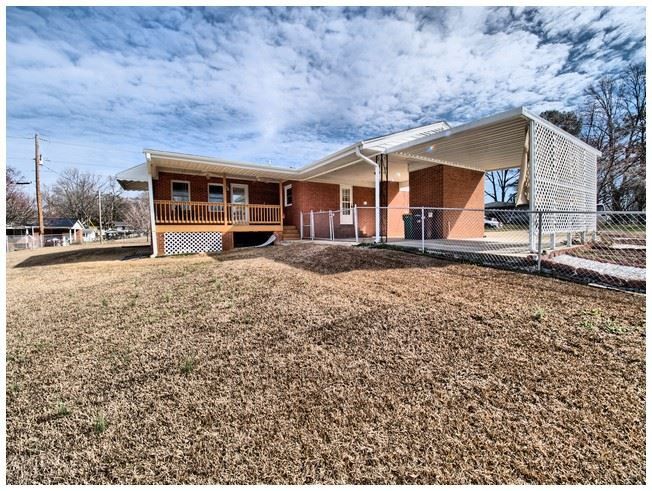 310 Virginia St, Clayton, NC 27520