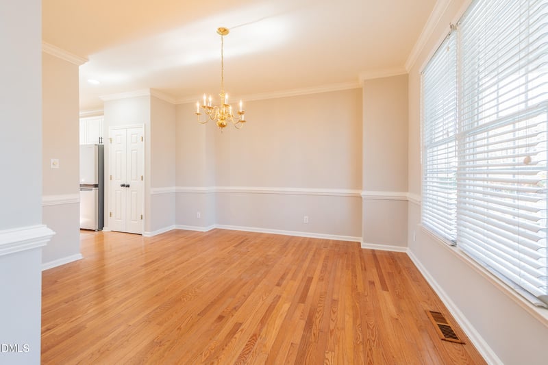 310 Waverly Dr, Clayton, NC 27527