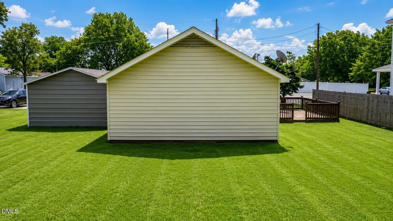 310 S Webb St, Selma, NC 27576