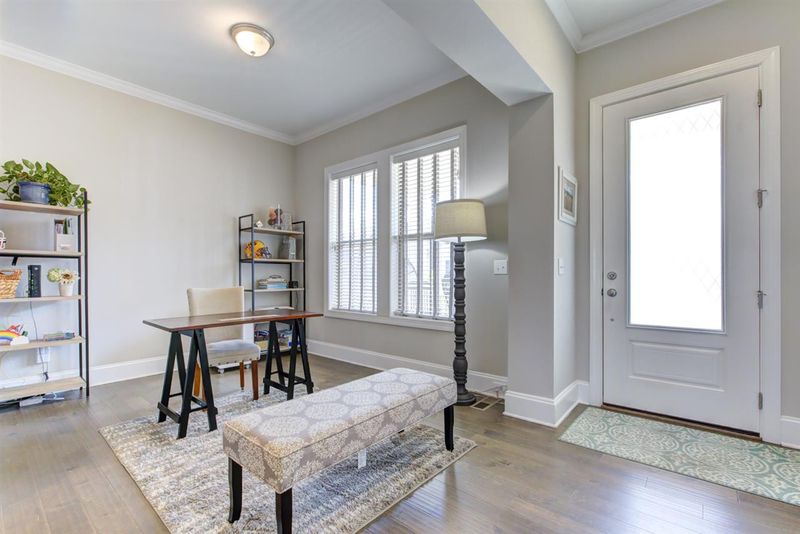 310 Whispering Wind Dr, Chapel Hill, NC 27516