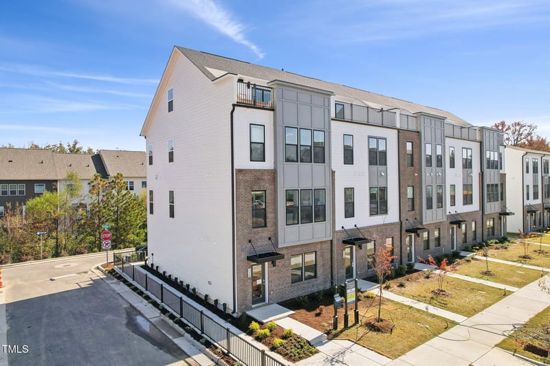 3100 Kempthorne Rd, Cary, NC 27519