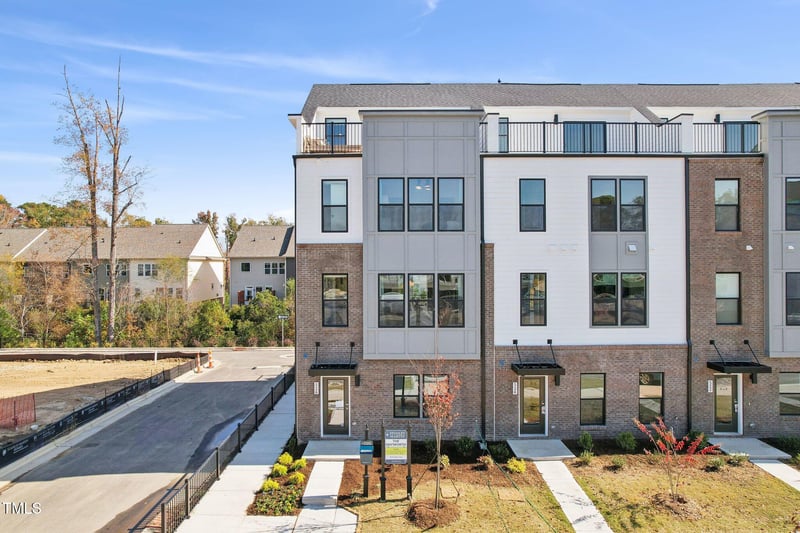 3100 Kempthorne Rd, Cary, NC 27519