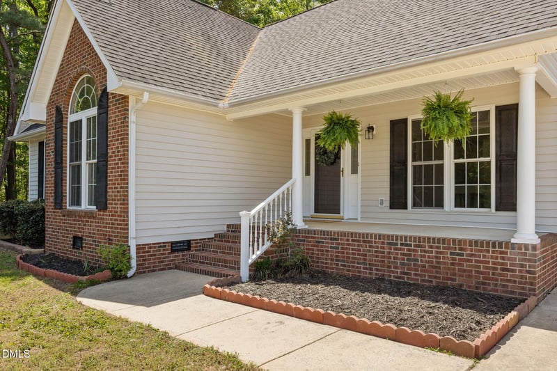 3101 Windmere Dr, Sanford, NC 27330