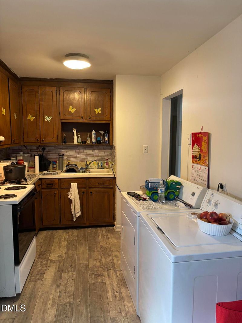3103 Dearborn Dr, Durham, NC 27704