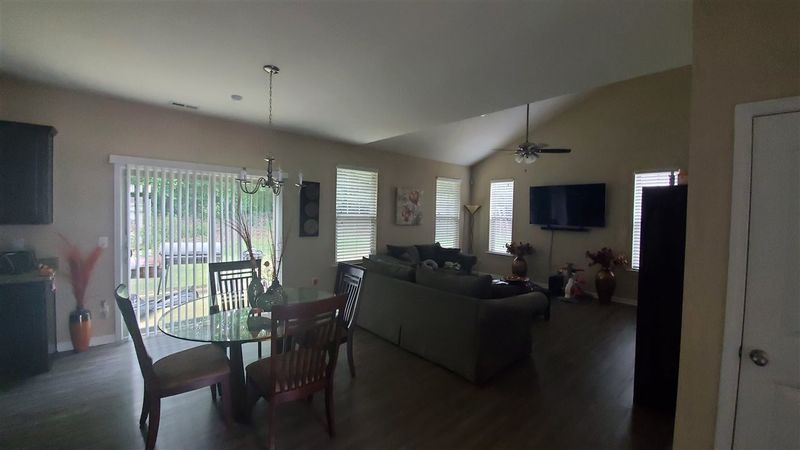 3103 Guiding Light Rd, Raleigh, NC 27610