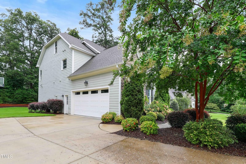 3103 Horsebarn Dr, Durham, NC 27705