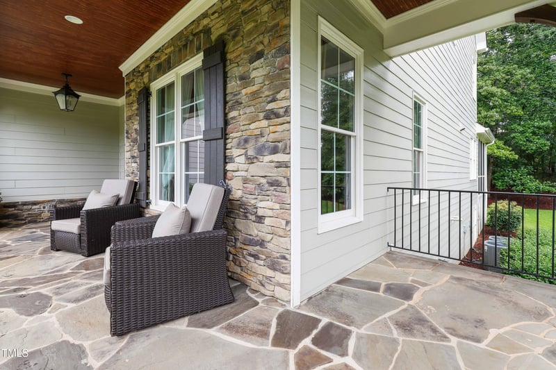 3103 Horsebarn Dr, Durham, NC 27705