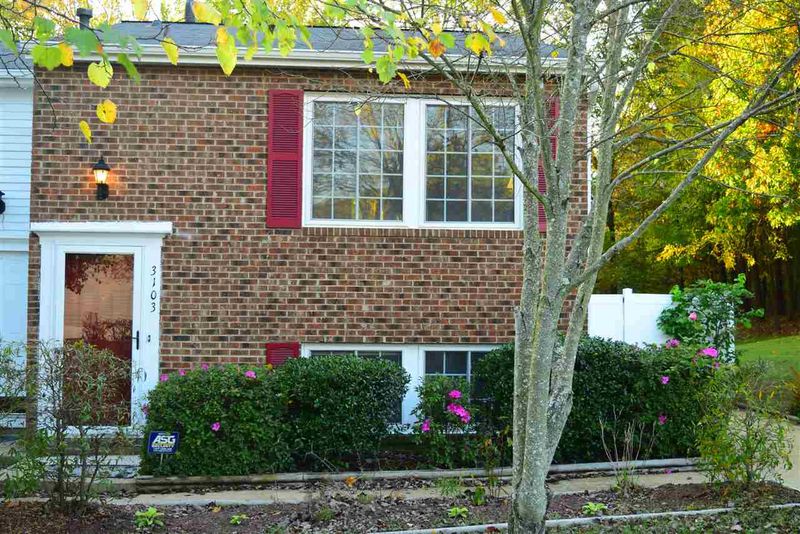 3103 Quinley Pl, Raleigh, NC 27604