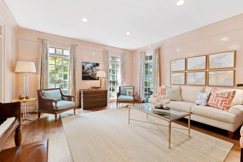 3104 White Oak Rd, Raleigh, NC 27609
