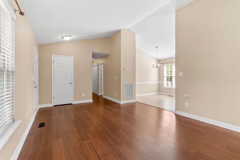 3105 Eubanks Rd, Durham, NC 27707