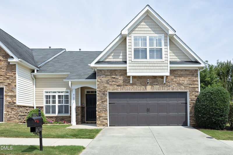 3105 Fortress Gate Dr, Raleigh, NC 27614