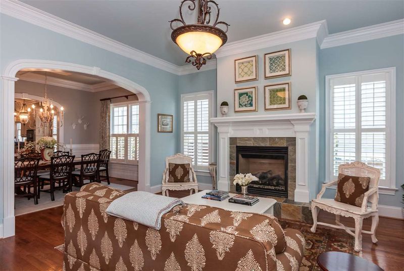 3105 Raymond St, Raleigh, NC 27607
