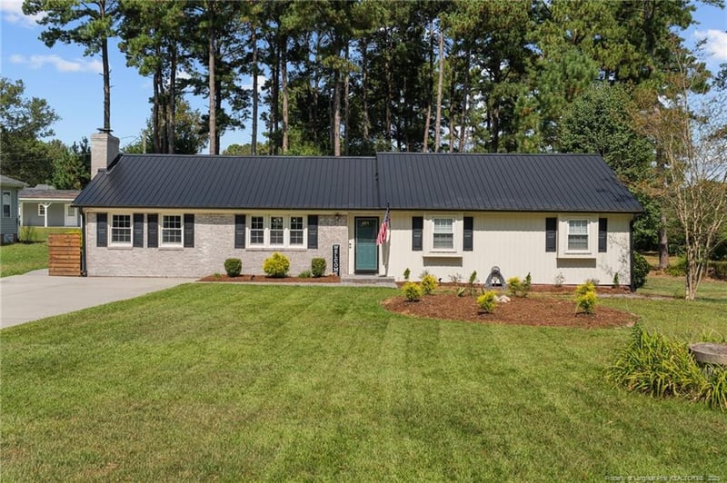 3106 Hickory Hill Dr, Sanford, NC 27330
