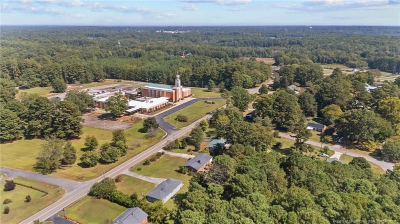 3106 Hickory Hill Dr, Sanford, NC 27330