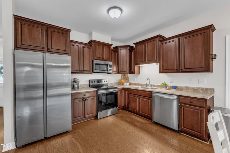 3106 Royal Deeside Ct, Zebulon, NC 27597