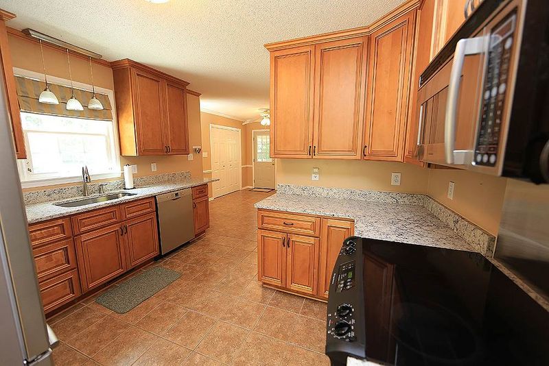 3107 Gold Digger Rd, Clayton, NC 27520
