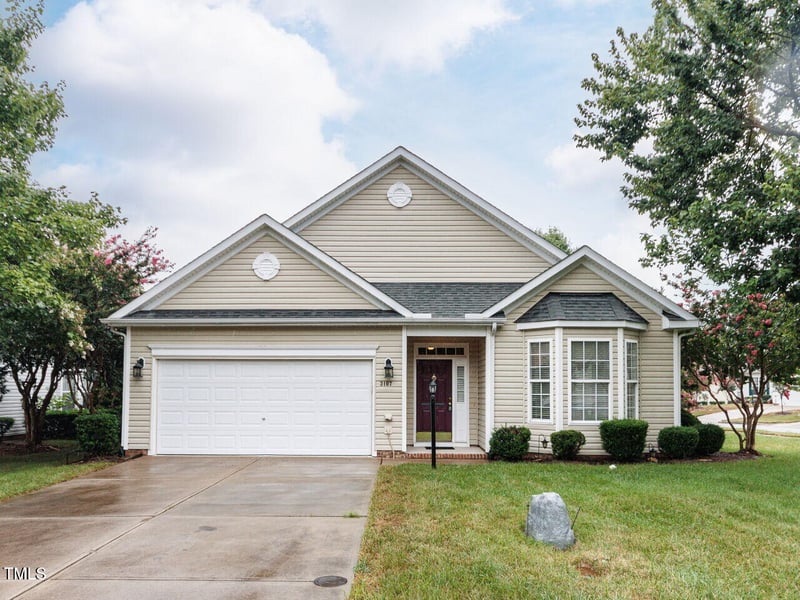 3107 Heritage Pines Dr, Cary, NC 27519