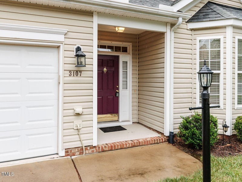 3107 Heritage Pines Dr, Cary, NC 27519