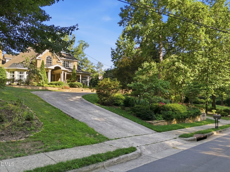 3108 Beaufort St, Raleigh, NC 27609