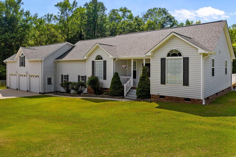 3108 Horseshoe Ln, Clayton, NC 27520