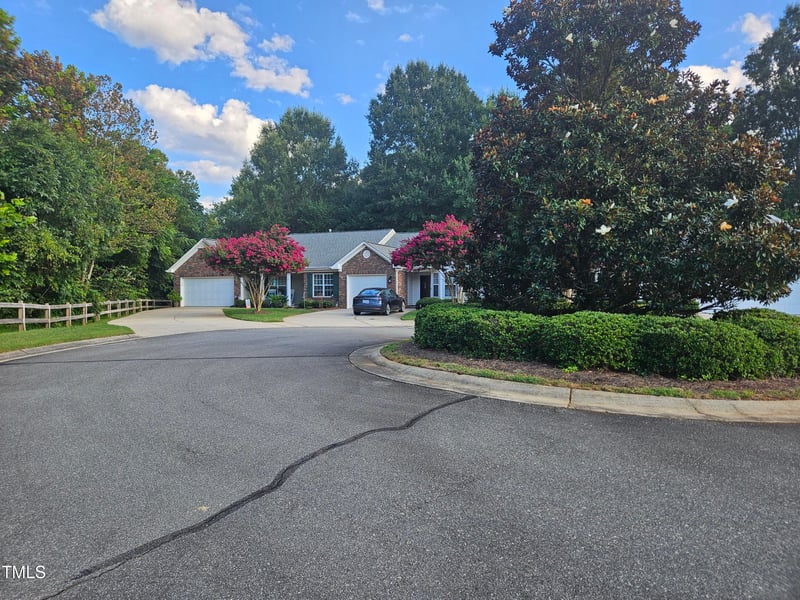 3108 Old Craig Ct, Mebane, NC 27302