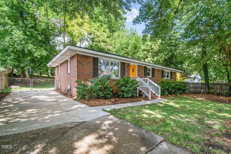 3109 Crandon Ln, Raleigh, NC 27604