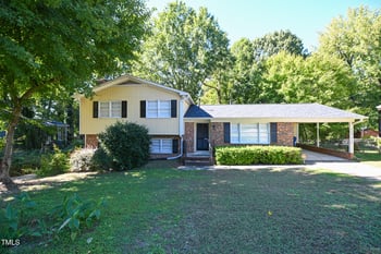 3109 Edgetone Dr, Raleigh, NC 27604