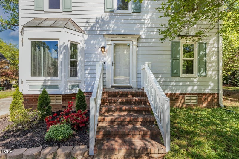 3109 E Folkestone Pl, Raleigh, NC 27604