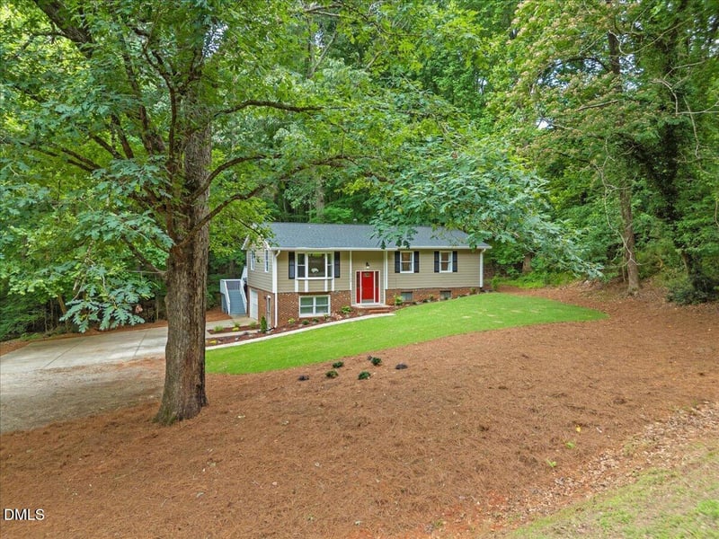 3109 Manor Ridge Dr, Raleigh, NC 27603
