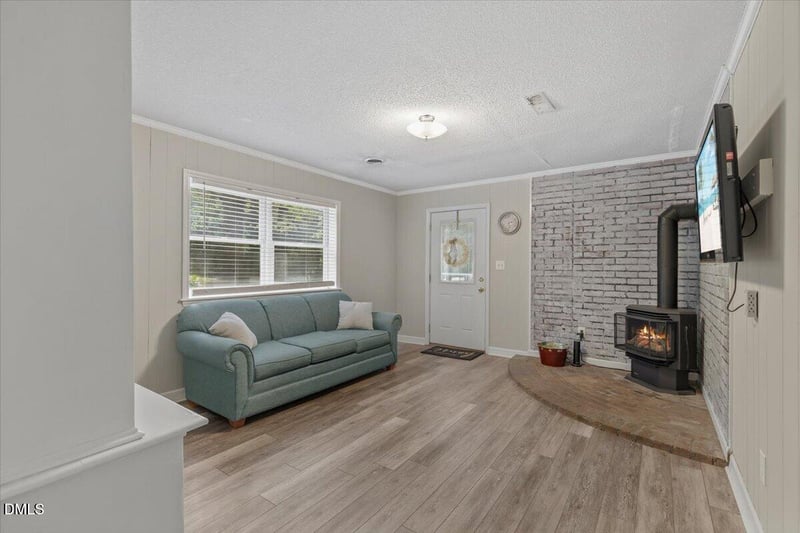 3109 Manor Ridge Dr, Raleigh, NC 27603