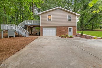 3109 Manor Ridge Dr, Raleigh, NC 27603