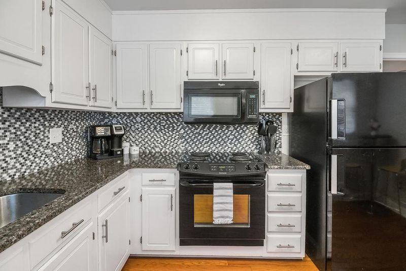 3109 Morningside Dr, Raleigh, NC 27607
