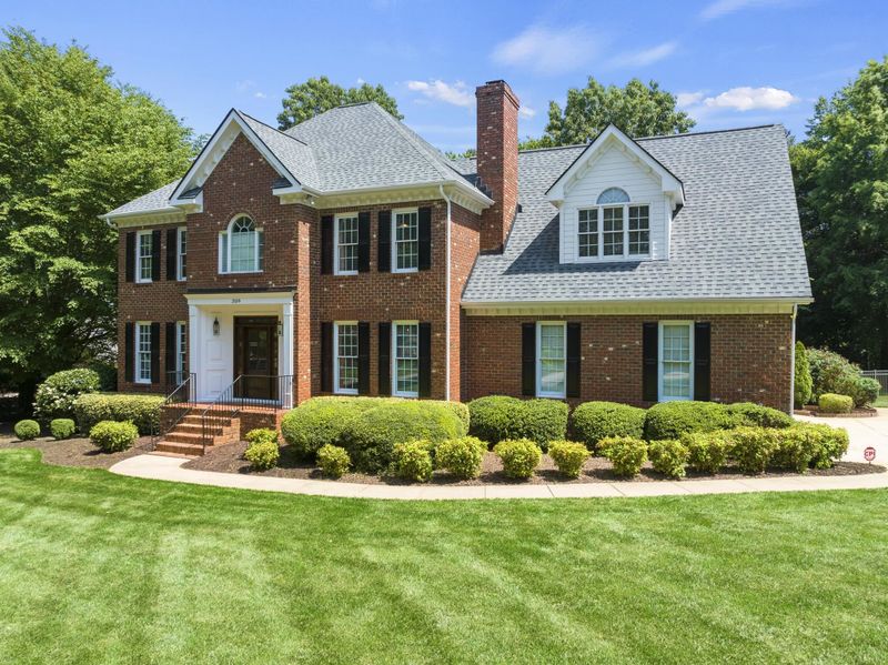 3109 Twin Leaf Dr, Raleigh, NC 27613