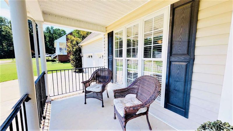 3109 Windmere Dr, Sanford, NC 27330