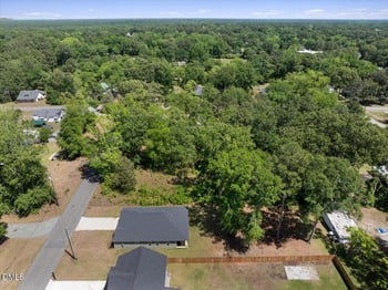 311 6th Ave, Raeford, NC 28376
