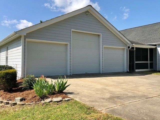 311 Bradford Pl, Clayton, NC 27520