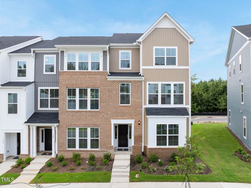 311 Chesapeake Commons St #101, Garner, NC 27529