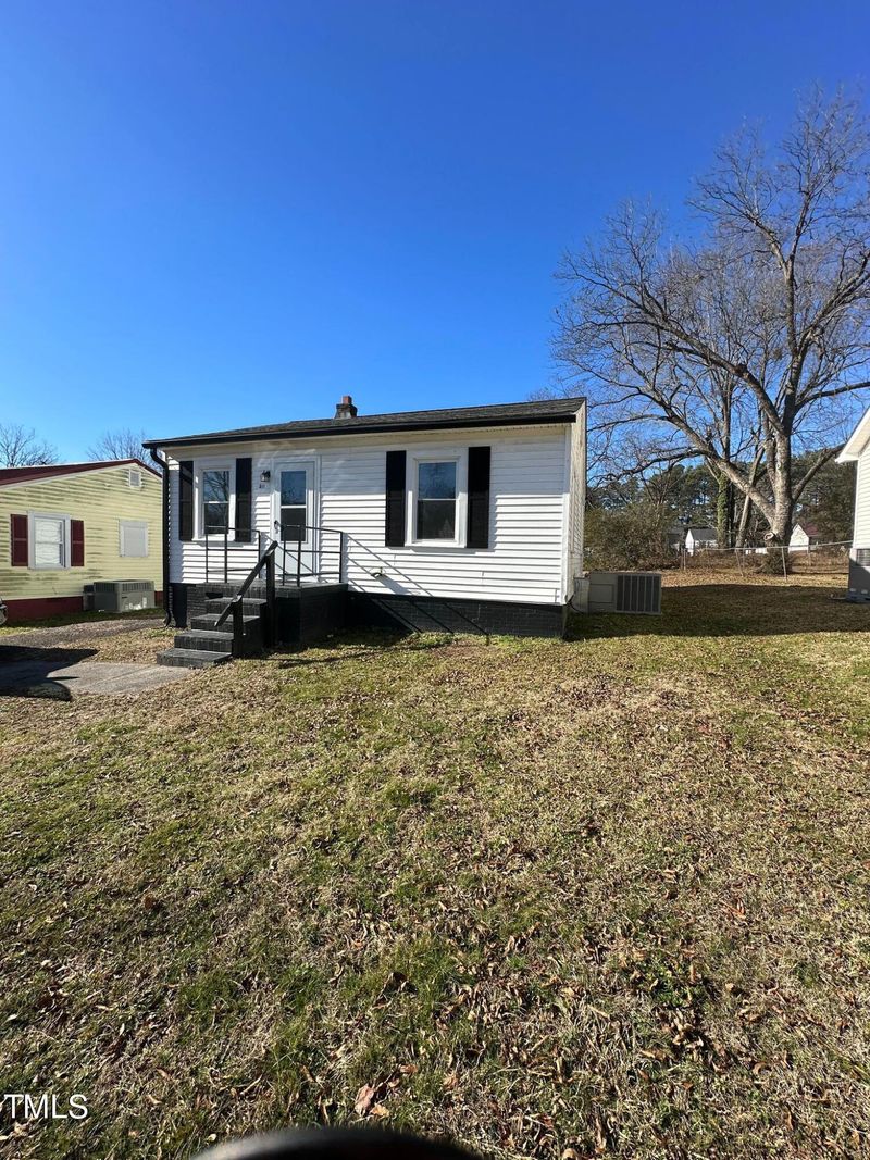 311 Coble St, Burlington, NC 27215