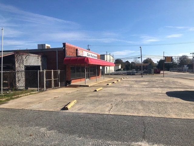 311 E Edgerton St, Dunn, NC 28334