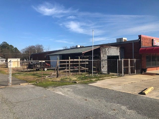 311 E Edgerton St, Dunn, NC 28334