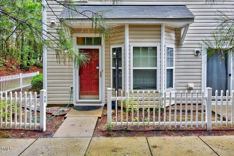 311 Gilman Ln #109, Raleigh, NC 27610