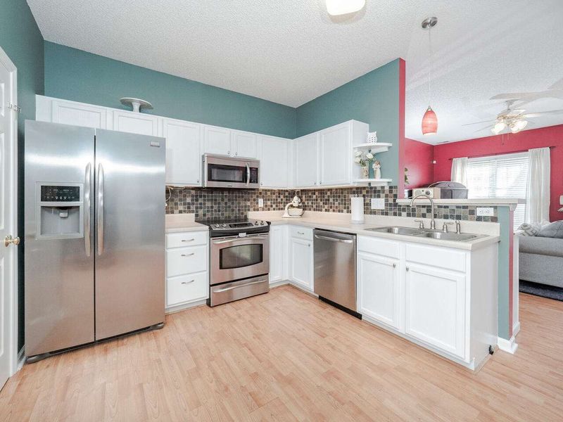 311 Glaston Ct, Apex, NC 27502