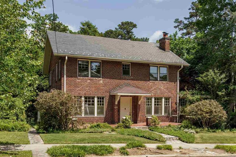 311 Hillcrest Rd, Raleigh, NC 27605