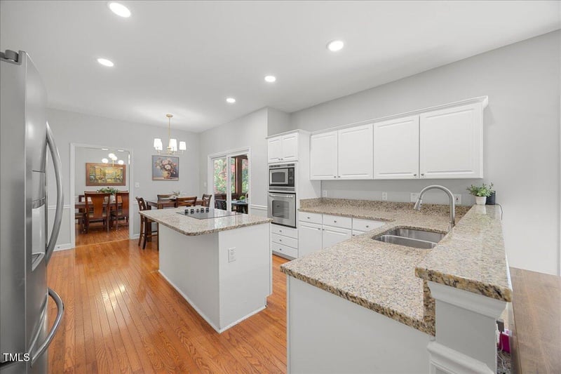 311 Kingswood Dr, Cary, NC 27513