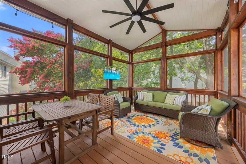 311 Kingswood Dr, Cary, NC 27513