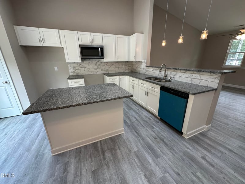 311 Market St, Graham, NC 27253