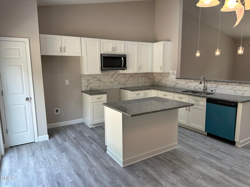 311 Market St, Graham, NC 27253