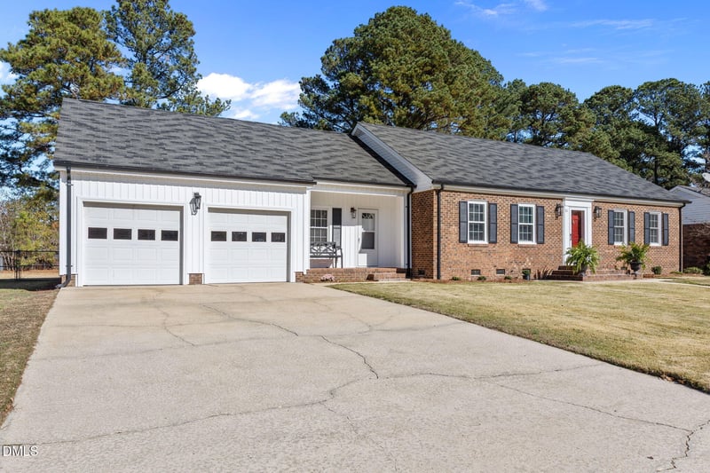 311 Marlowe Dr, Dunn, NC 28334