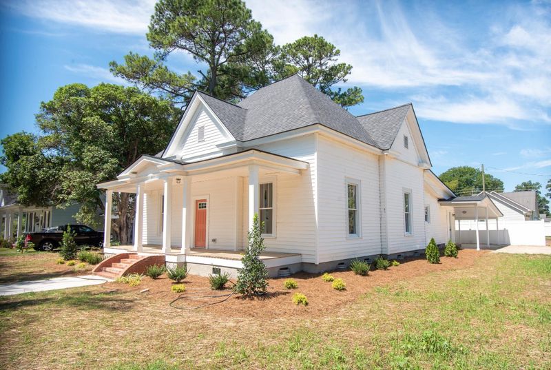 311 N Mckay Ave, Dunn, NC 28334